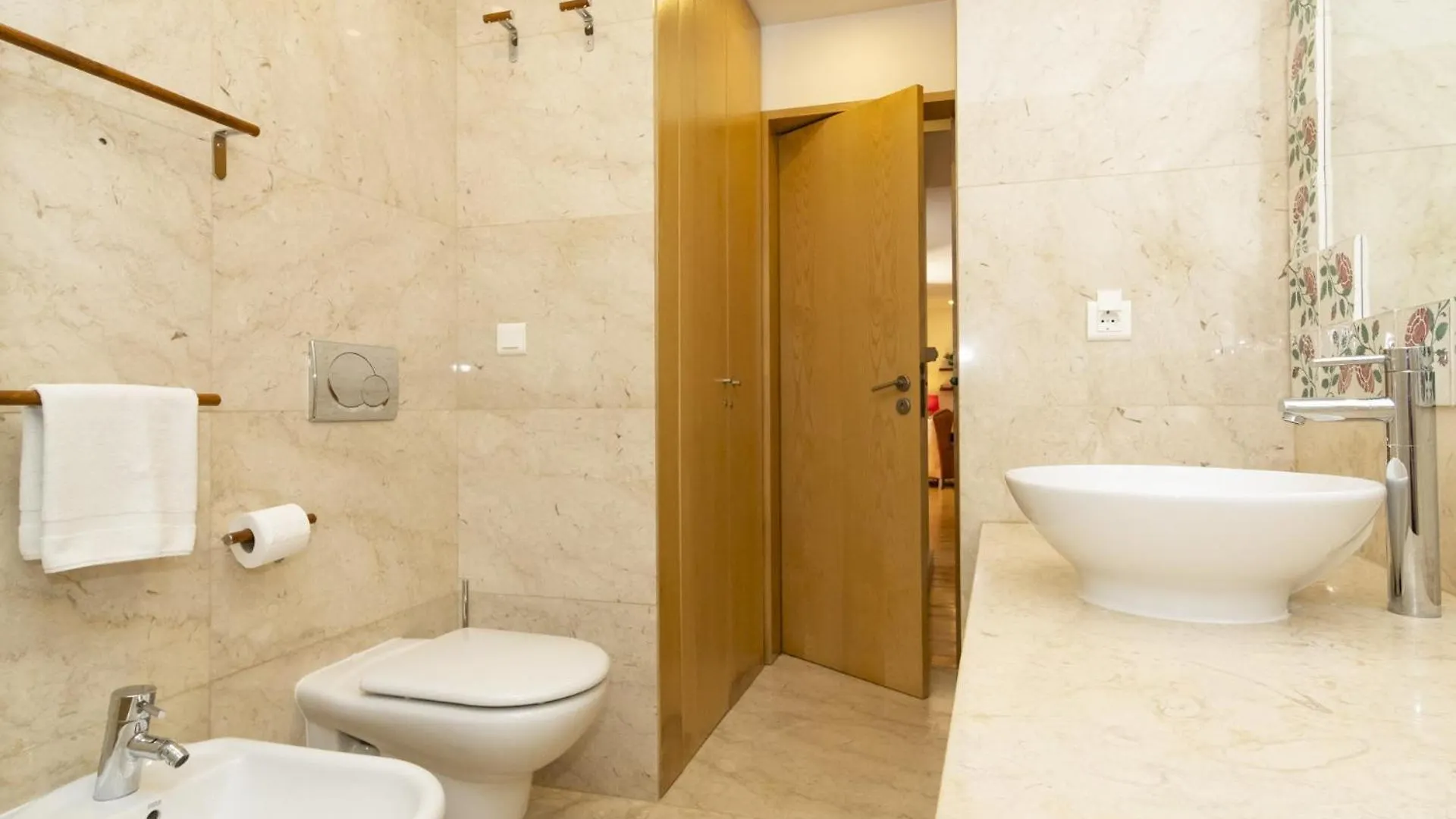 Apartment With Terrace In Downtown - Ttl279 Lisbona